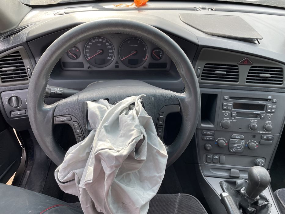 Volvo v70 2.4 d5 163hp 2003 На Части