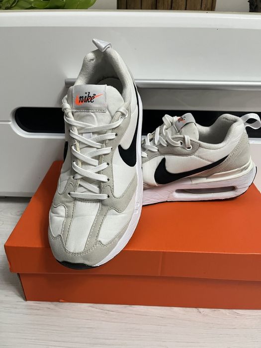 Маратонки Nike 38 номер