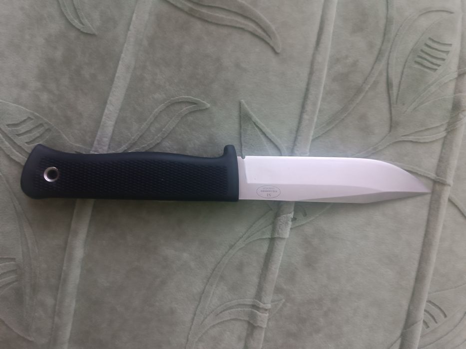 Нож фалкнивен s1