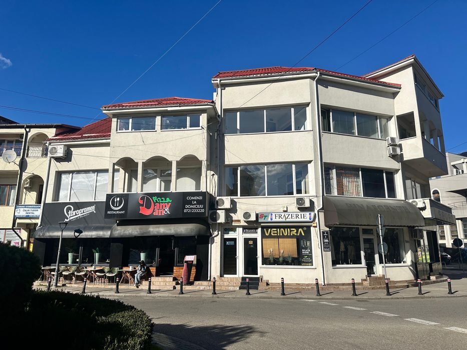 Inchiriez spatii comerciale birouri Targoviste