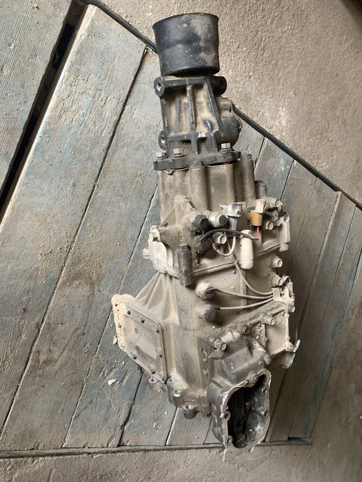 Продаются амортизатор и раздатка