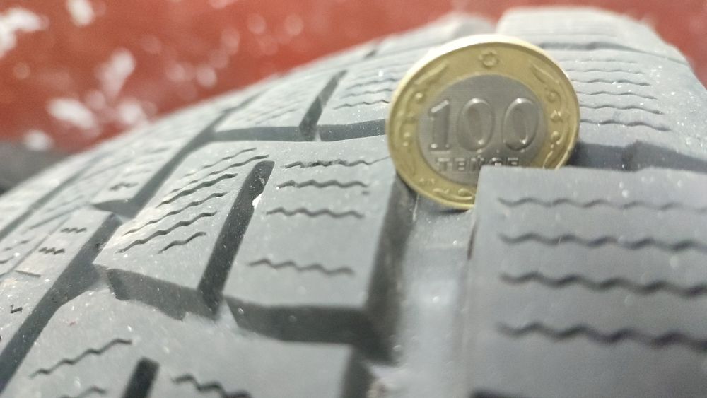 Продам резину на land cruiser