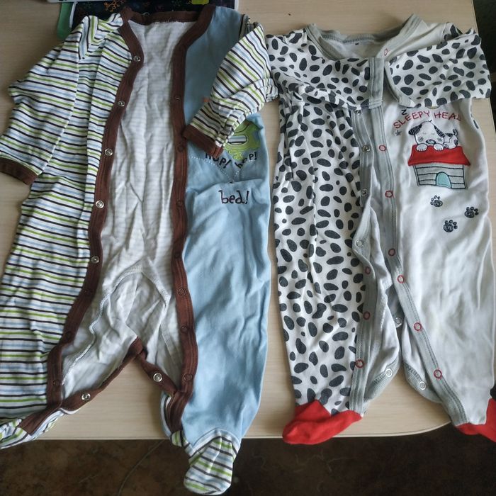 Продам манеж до трёх лет + вещи в подарок