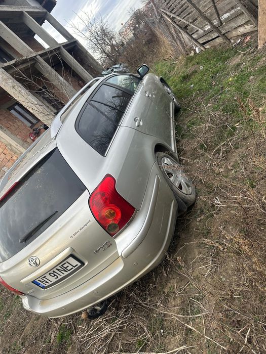 Dezmembrez toyota avensis 2.0 diesel 2006 d4d