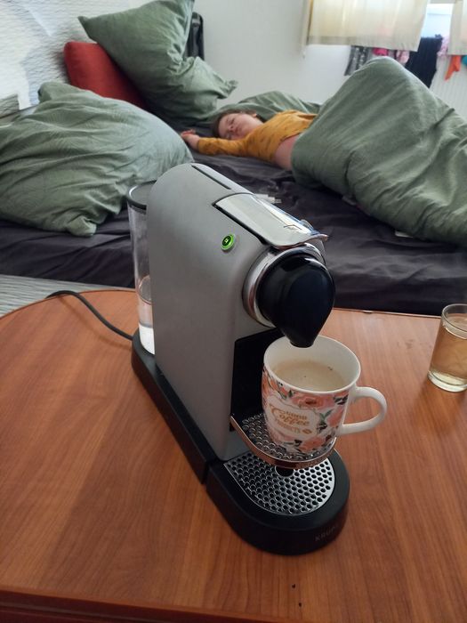 Vând expresor cafea nou nouț