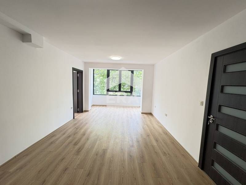 Тристаен апартамент за продажба след основен ремонт,  кв. Трошево , гр