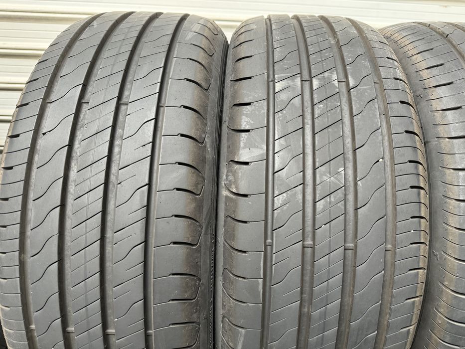 Автомобилни гуми 235 55 18 Goodyear