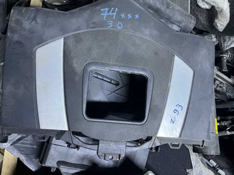 Декор двигателя Mercedes-Bemz M272 3.0