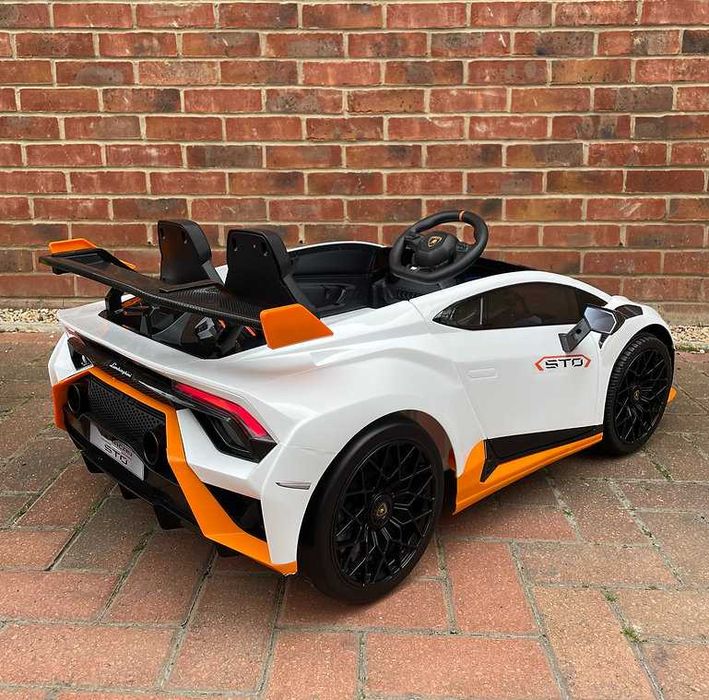 Masinuta electrica pt. copii Lamborghini Huracan STO 12V 2x40W White