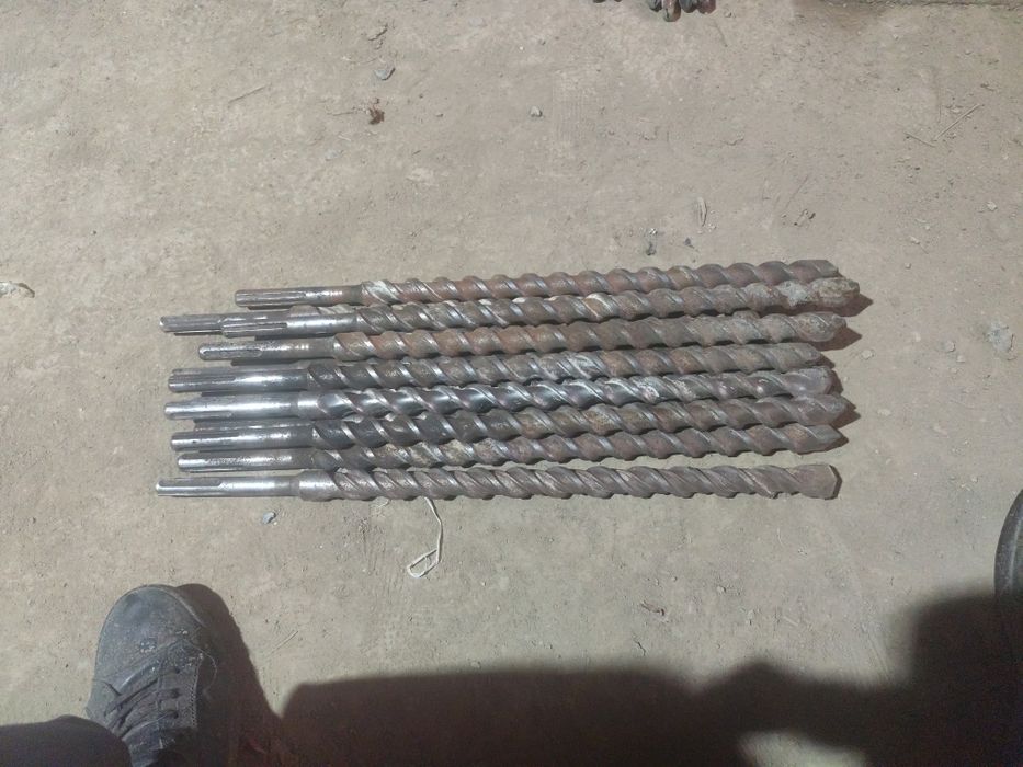 Бур . Сверло продам диаметр 32