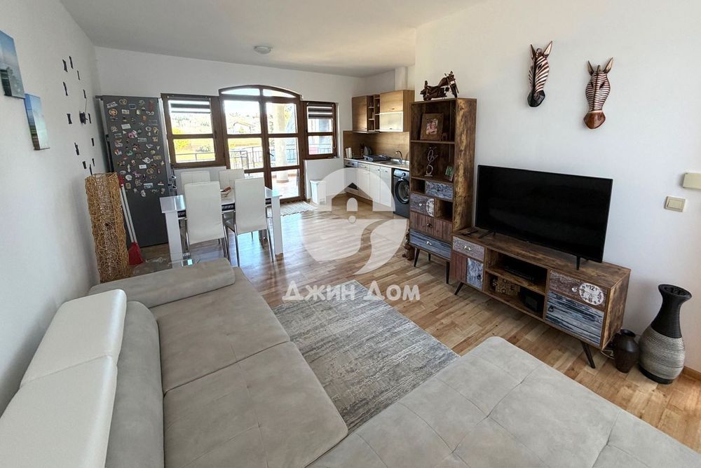 Продава се Тристаен апартамент в с. Кошарица, Област Бургас - 96 кв.м за 449 €/кв.м - Снимка #2