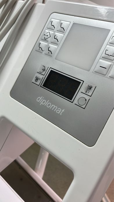 Unit dentar  Diplomat Adept DA 130