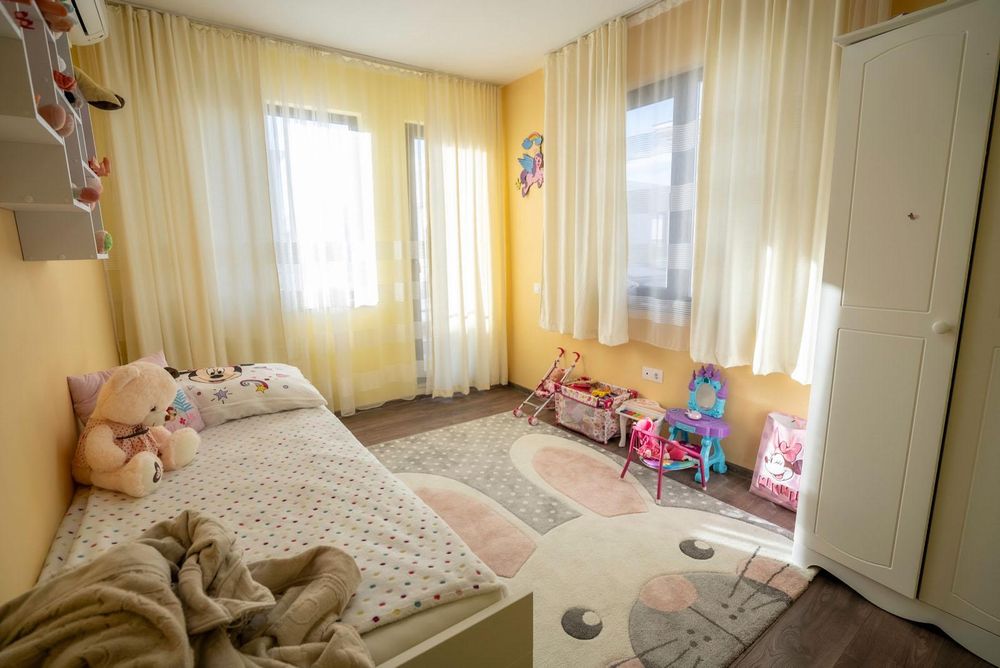 Луксозна Къща в кв. Сарафово, м. Лахана