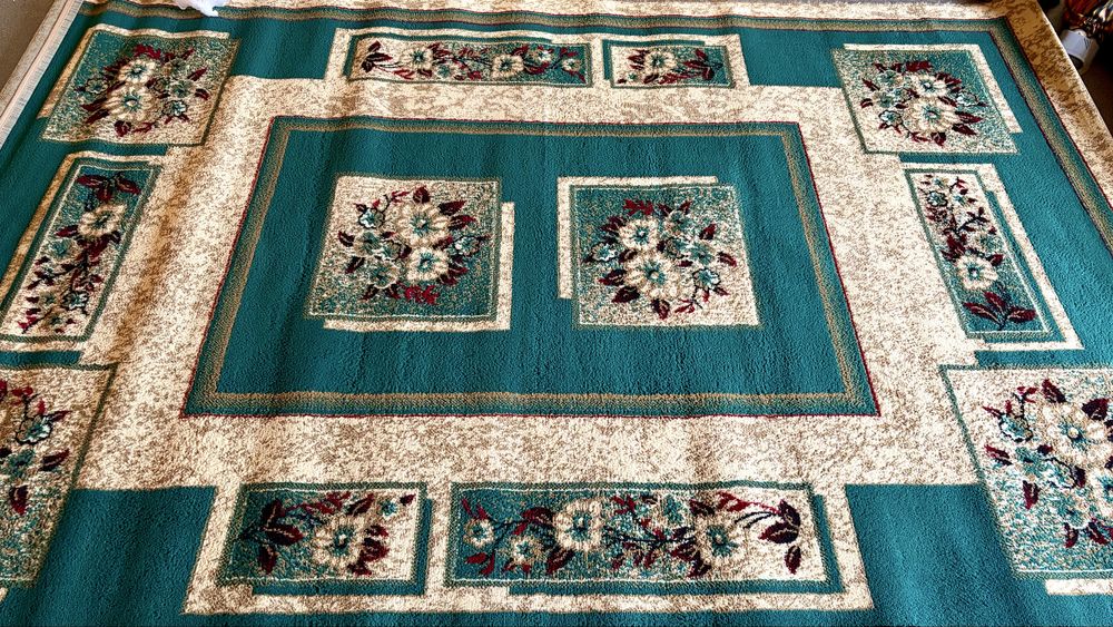 Продам ковер 2х3м