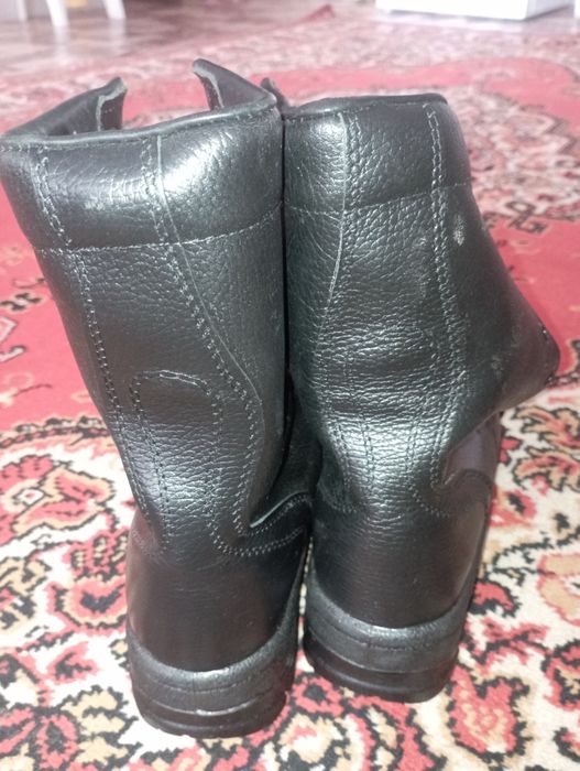 Продам берцы зимние новые