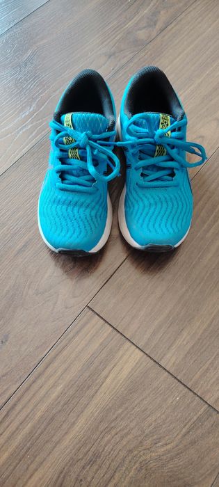 Детски маратонки asics номер 32.5