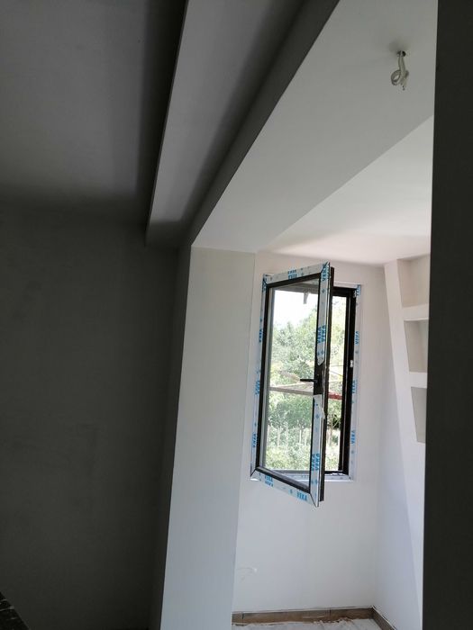 5.70€\м. ФИНА шпакловка, боядисване с латекс , обръщане на прозорци