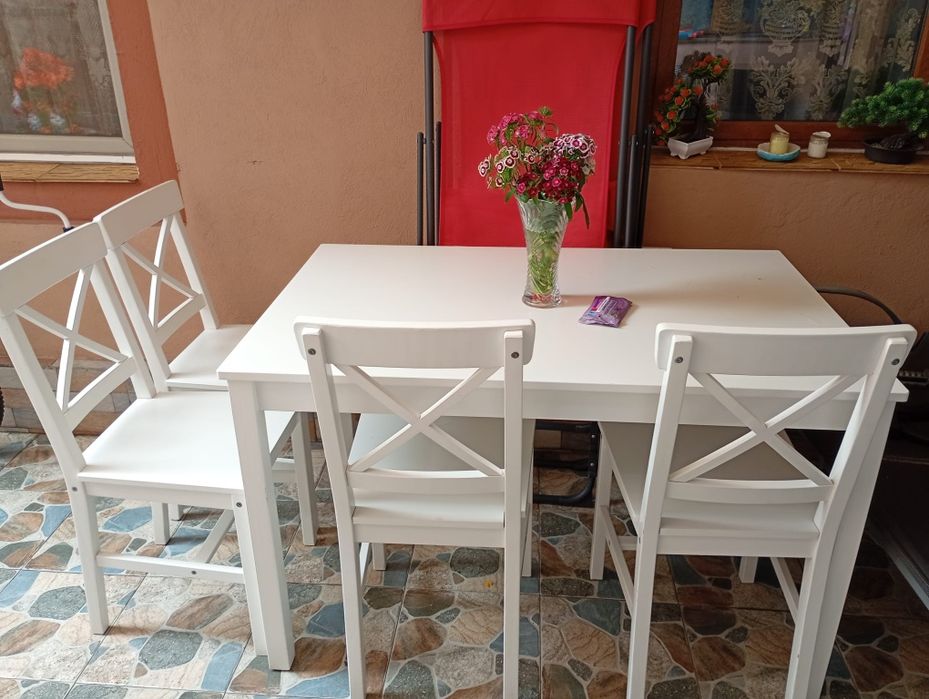 Masa Dela Jysk pe nume EJBY