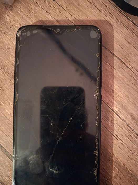 Redmi 7 sotildi 300 ming