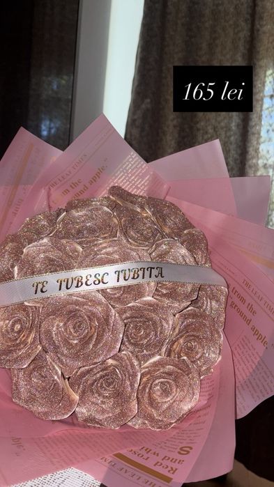 Buchete trandafiri din satin