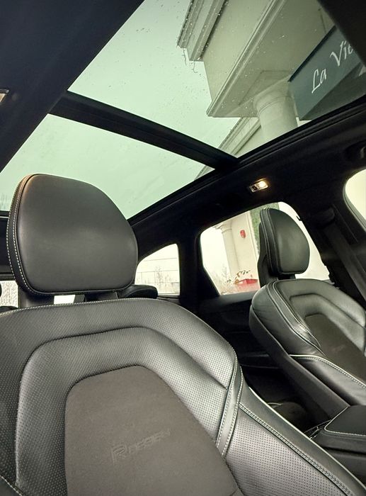 Volvo XC60 R Design D5 AWD Full Option! Garantie 12 Luni!