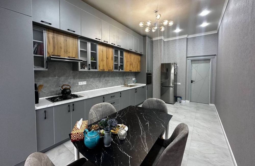 Квартира продается 4/8/8 на жк Renessance