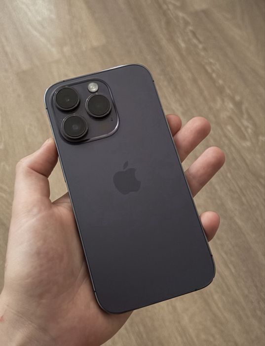 Iphone 14 pro в идеальном состояние