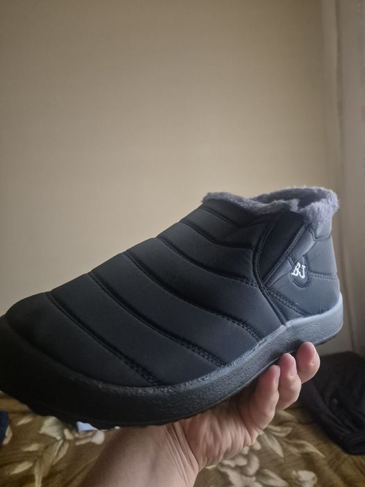 Осень зима . Ботинки угги