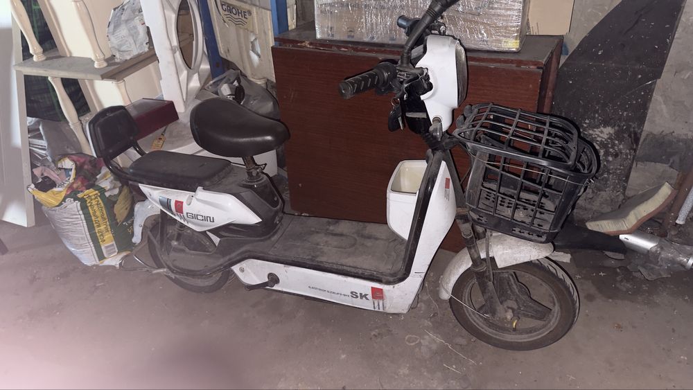 Элетромопед буу хорошем состояния