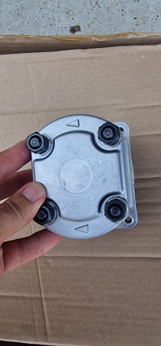 Pompa hidraulica servo direcție fiat 715 pret 650 lei se poate trimite