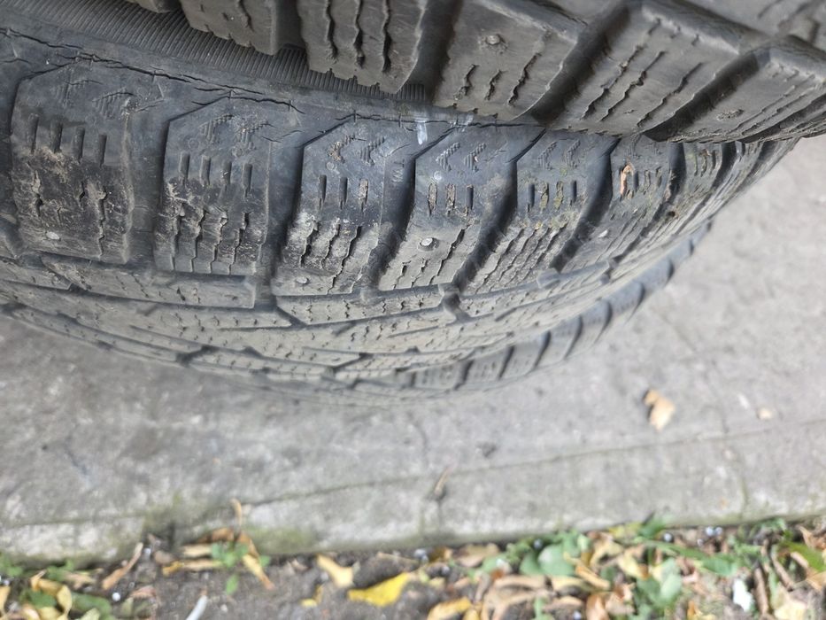 Продам зимние шины 225/65 r17