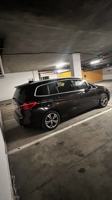 BMW 2 Grand Tourer