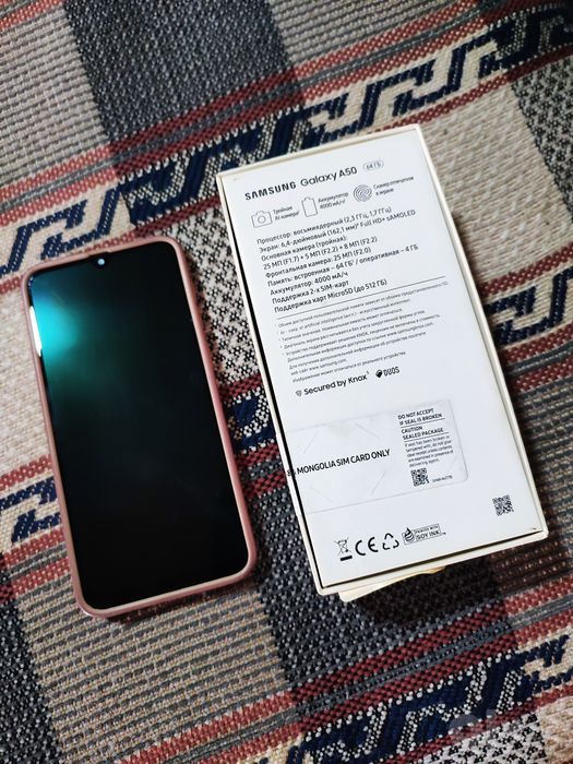 Продам Samsung A50. 4/64. Vietnam