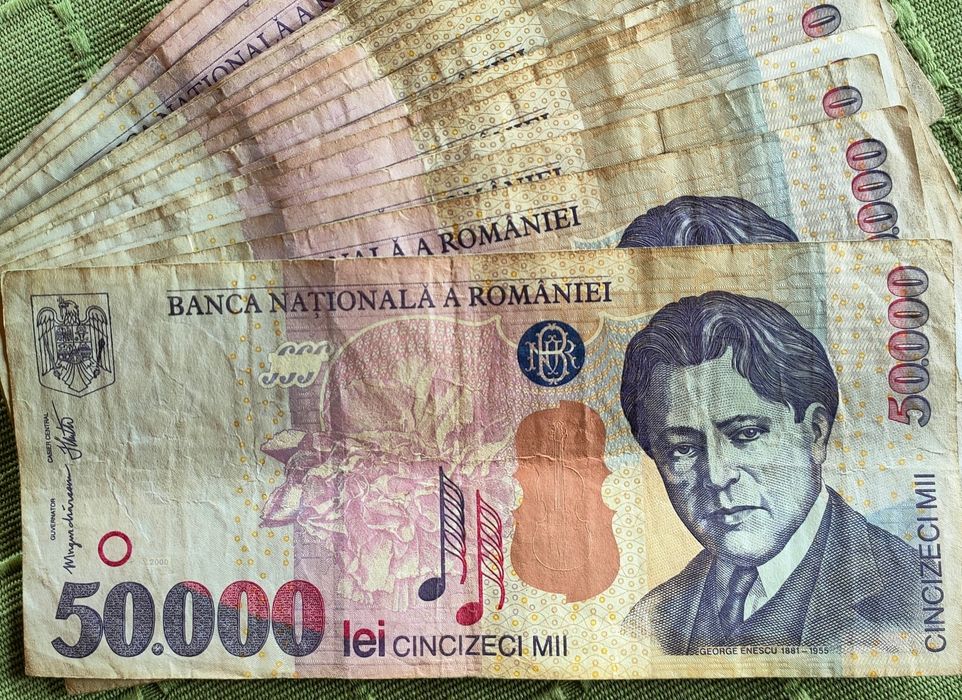 Vând/schimb bancnote de 50.000 lei, anul 2000