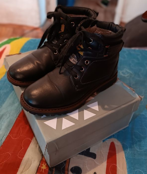 Продам ботинки и ботильоны