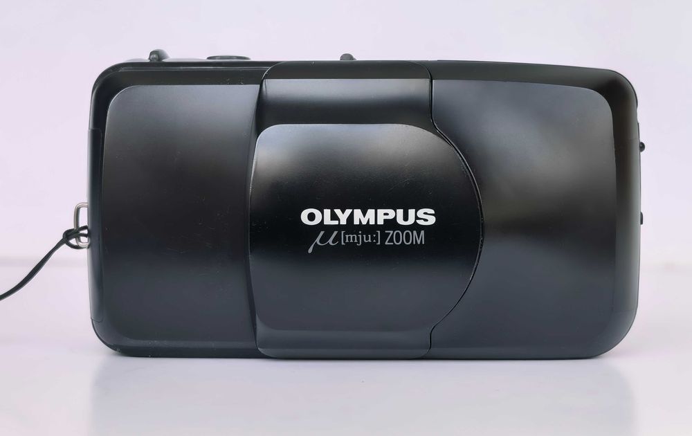 Филмов фотоапарат Olympus Mju Zoom - като нов