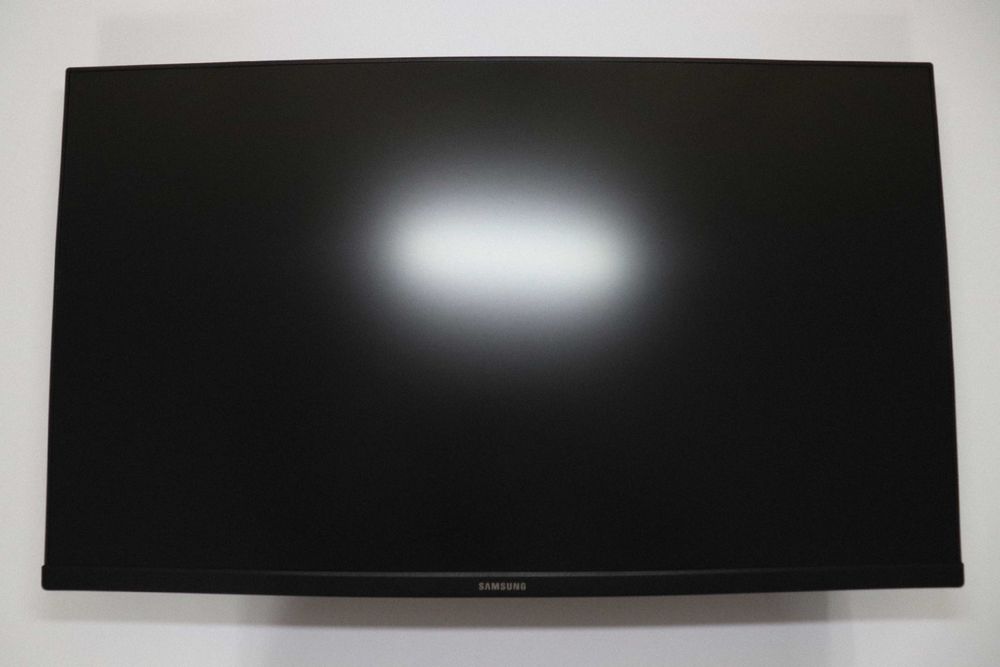 (Ofertă de Crăciun!)  !NOU!  Monitor Gaming Samsung 27" – 144Hz, 1ms