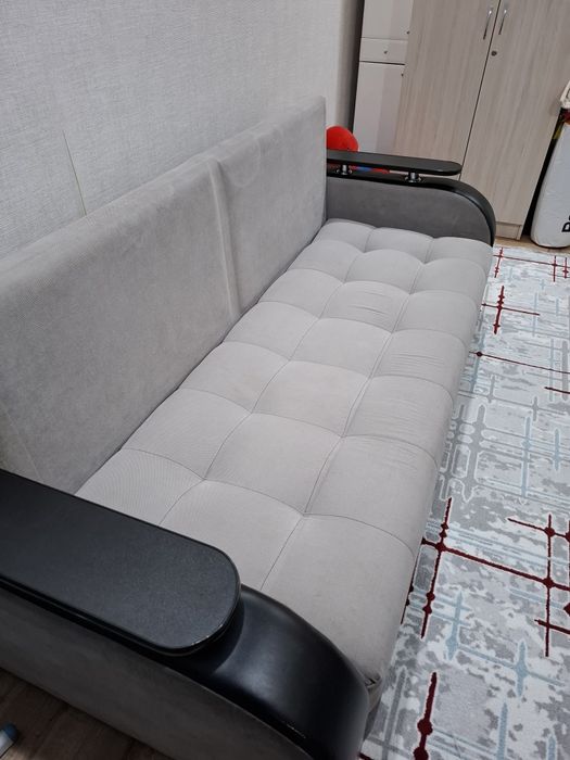 Продам диван 40 000