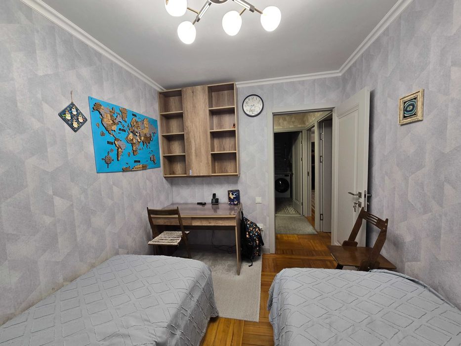 3х комн, Бий, 171 школа, макро, 2ой дом от дороги