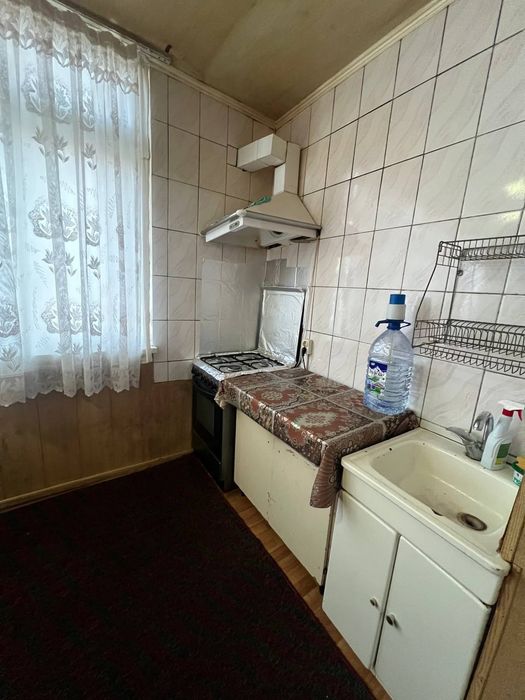 Кибрай сентирида жойлашган 3 хоналик квартира ижарага берилади