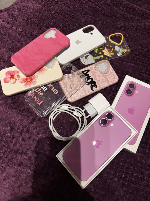 iPhone 16 pink , ползван 1 месец