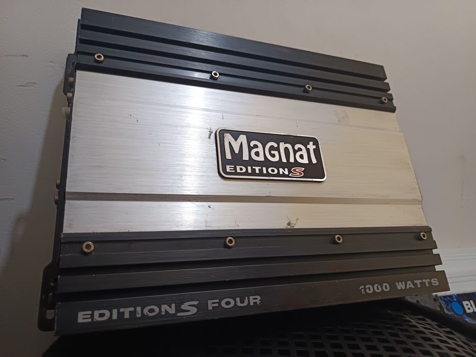 Statie amplificator subwoofer auto audio bass masina Magnat ultra 4000 editiin S 1000 vati