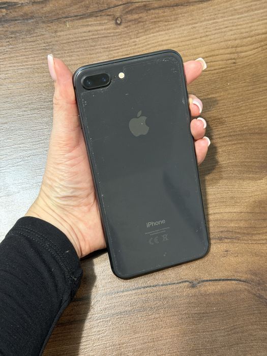 Iphone 8 pluse 64 Gb
