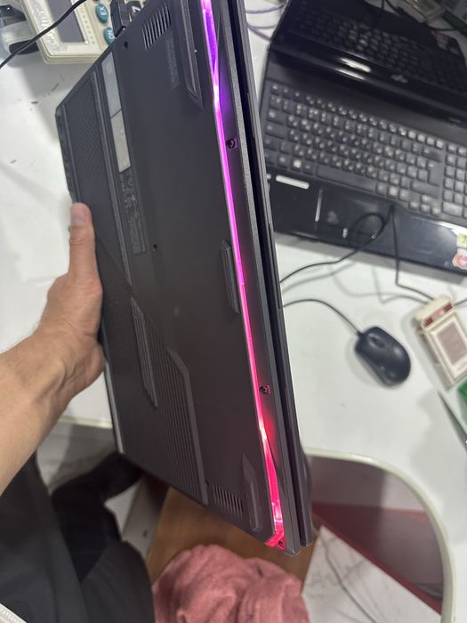 Ноутбук  asus rog strix