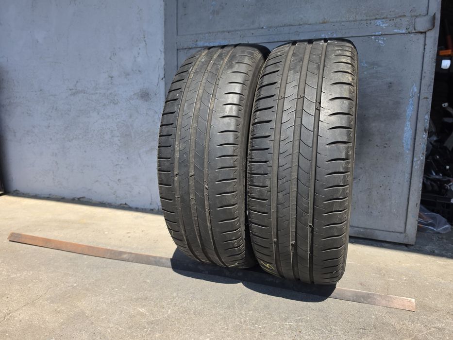 2 броя летни гуми 205/60/16 Michelin DOT 0415 5 mm