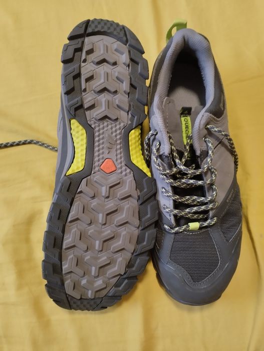 Мъжки зимни обувки номер41 и 44.