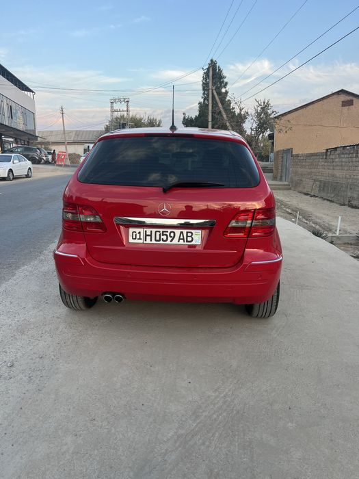 Mercedes Bens  B 200