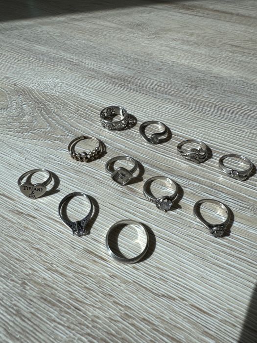 Продаются серебряные кольца