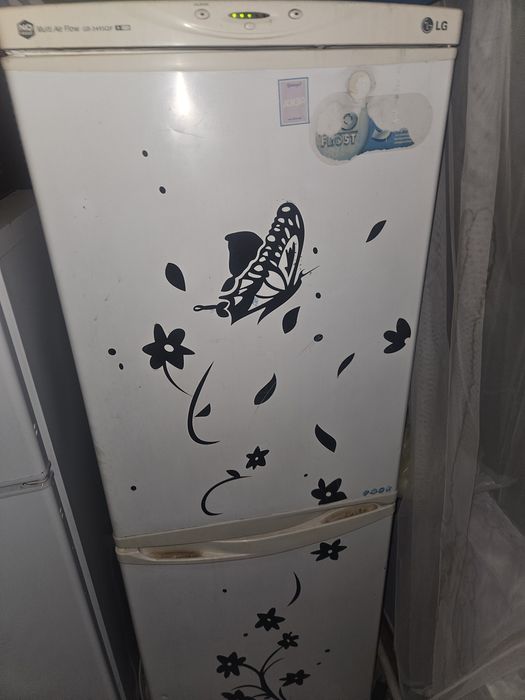 Продам холодильник