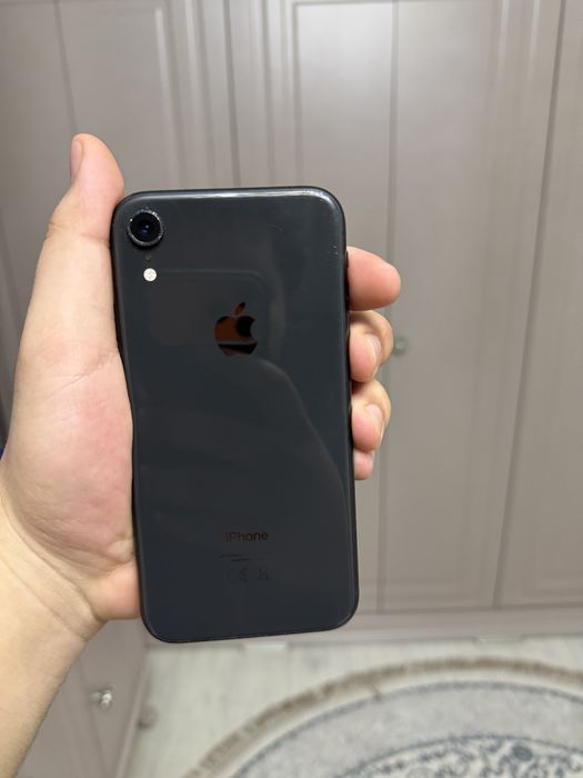 Продам Телефон iPhone XR 64Gb